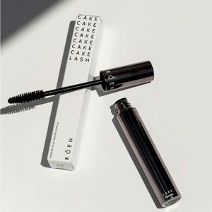 ROEN CAKE MASCARA PLUMP YOUR LASHES